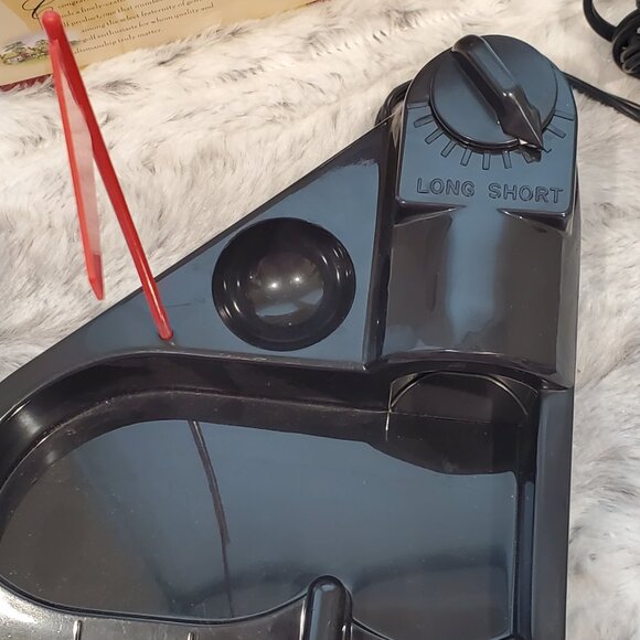 Clubhouse Electric Putting Partner - Picture 3 of 4